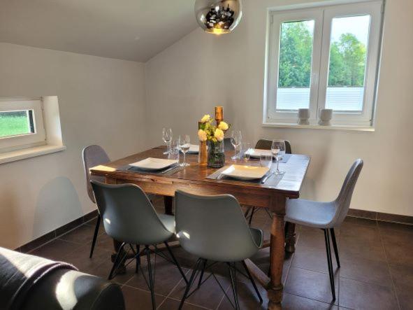 Familienfreundliche Grosszuegige Ferienwohnung Schlierachwelle Zwischen Schliersee Und Tegernsee Hausham Luaran gambar